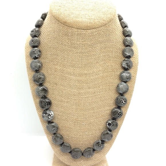 VINTAGE SPECKLED SPOTTED CERAMIC COIN BEAD NECKLACE STERLING SILVER LARGE CLASP - Picture 1 of 17